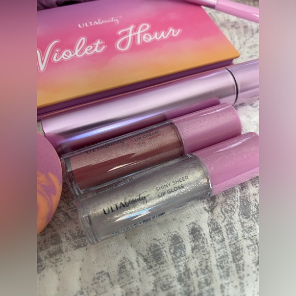 ππ ULTA BEAUTY LIMITED EDITION SPRING GWP BEAUTY BAG 2024. BRAND NEW! 9 PIECES - Picture 6 of 10